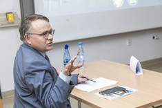 Sesje plenarne X Konferencji Naukowo-Techniczna „Kształtowanie Konstrukcji i Budowli”,